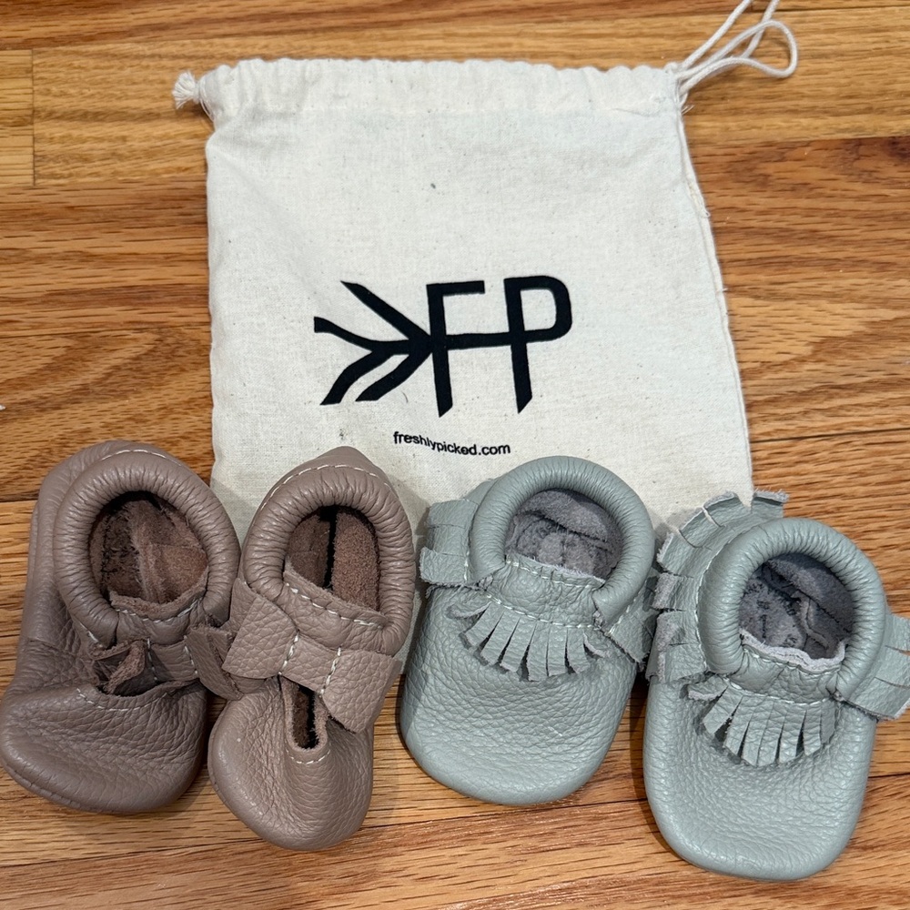 Freshly Picked Baby Moccasin Set - Brown and Gray